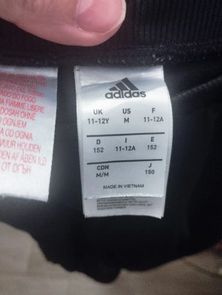 Pantalón Adidas Talla S (11/12 años) talla S