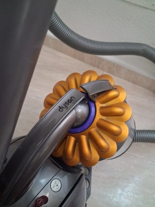 Dyson Ball DC37