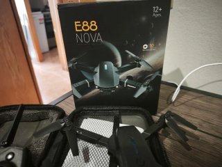 Dron E88 Nova con Cámara