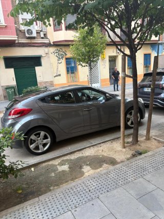 Hyundai Veloster 2011
