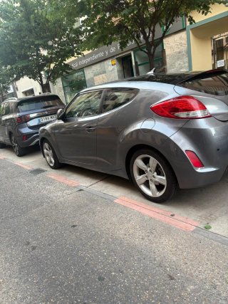 Hyundai Veloster 2011