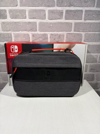 Estuche Nintendo Switch Gris Oscuro