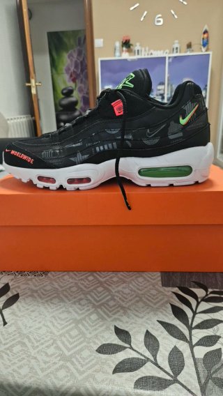 Nike Air Max 95 Worldwide