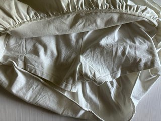 Falda blanca volantes