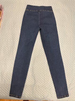 Pantalón vaquero pitillo azul