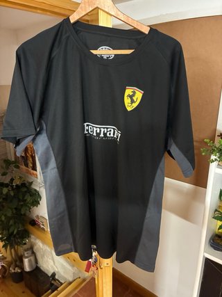Camiseta Ferrari Negra