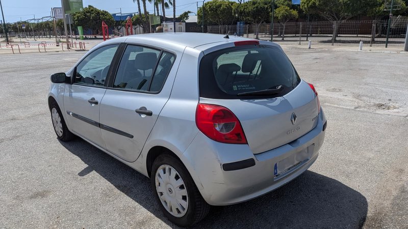 Renault Clio 2006, foto 2