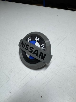 Insignia BMW Nissan Patrol