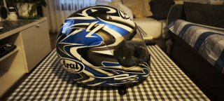 Casco Integral Arai Azul y Blanco
