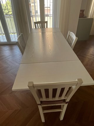 Tavolo pranzo allungabile + 4 sedie