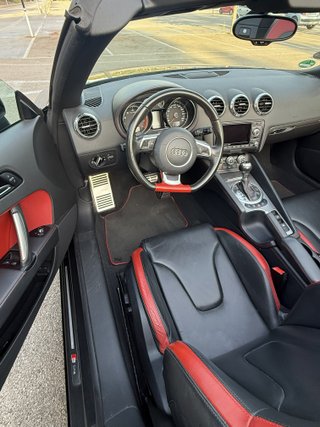 Audi TT Roadster quattro, Audi exclusive, 211cv