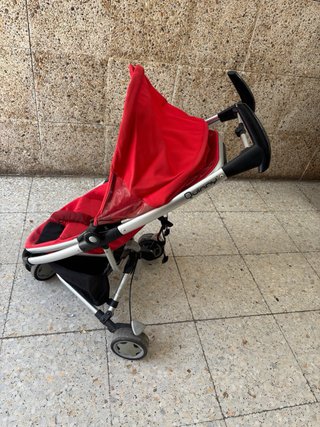 Silla de paseo Quinny roja
