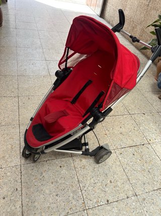 Silla de paseo Quinny roja