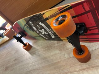 Longboard Miller Division Surf Wheels.