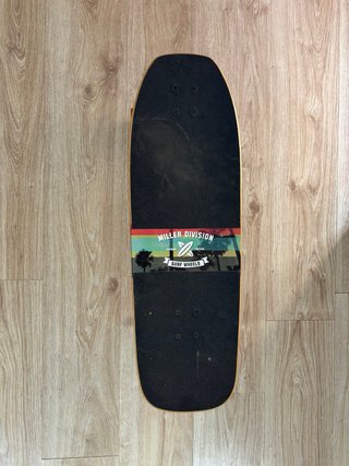 Longboard Miller Division Surf Wheels.