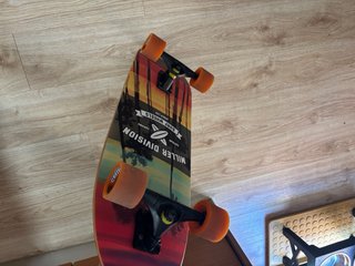 Longboard Miller Division Surf Wheels.