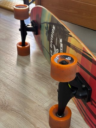 Longboard Miller Division Surf Wheels.