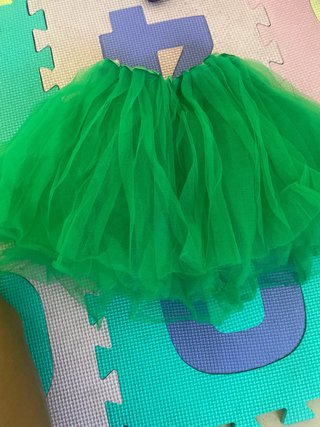 Tutú verde,medias verde y fular morado