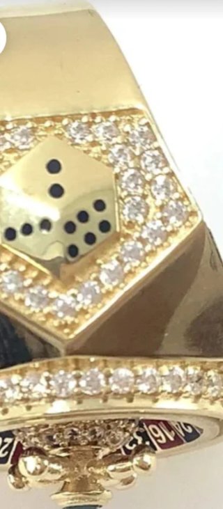 Anillo de oro con dados y ruleta