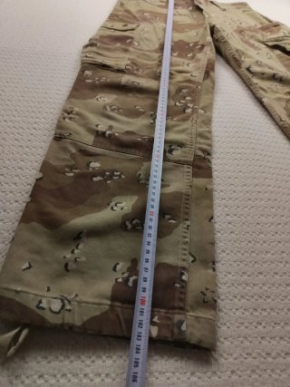 Pantalón cargo camuflaje desierto