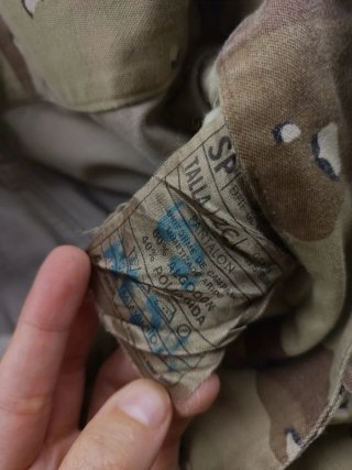 Pantalón cargo camuflaje desierto