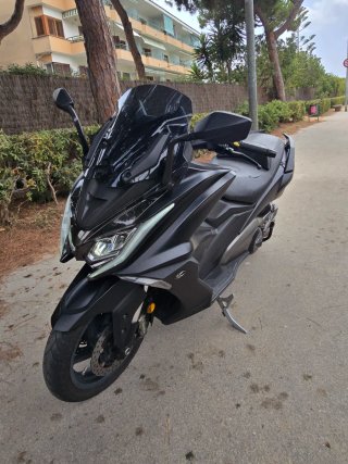Kymco AK 550 ABS Full Extras con ruido averia 2017