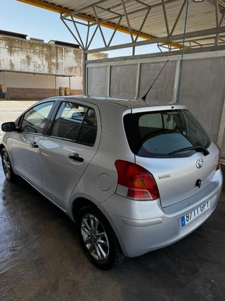 Toyota Yaris 2009