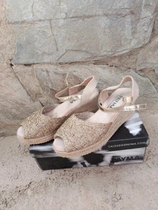 Dos sandalias por 13€