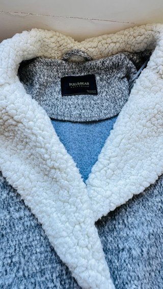 Abrigo gris Pull&Bear talla M