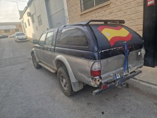 Mitsubishi L 200 2004