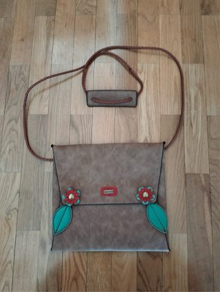 Bolso tantrend marrón con flores
