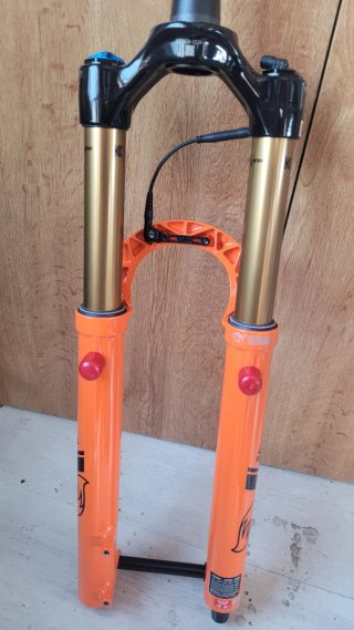 Horquilla Fox 36 Factory 150 E-Tuned Live valve