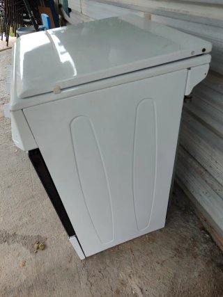 Cocina de gas butano con horno Beko