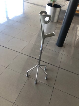 Muleta Trípode hasta 100kgs muy poco uso.
