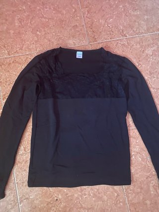 Camiseta BELLE manga larga encaje