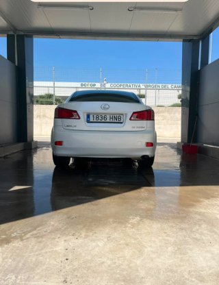 Lexus IS 2012