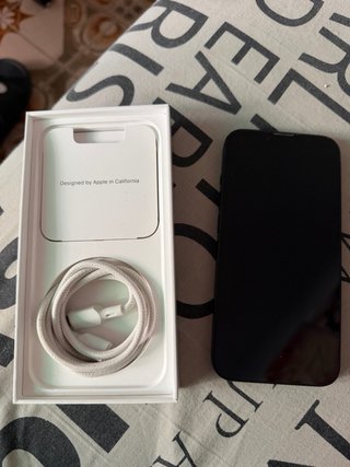 iPhone 13 Midnight 256GB con caja y accesorios