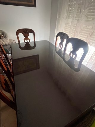 Mesa y 6 sillas comedor