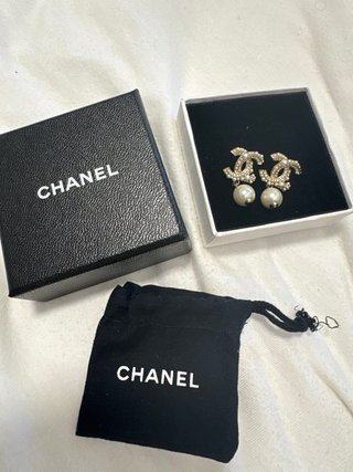 Pendientes Chanel Perlas Dorados