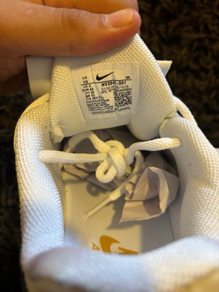 Nike TN Tiempo Blancas y Doradas