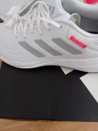 Deportivas Adidas Blancas y Rosas