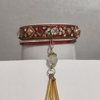 3 Pulseras Rojas con Dijes Dorados