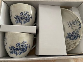 Juego de café de porcelana
