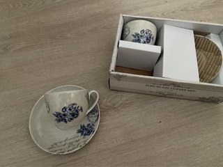Juego de café de porcelana