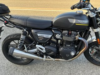 Triumph Speed Twin 1200 Negra/Gris