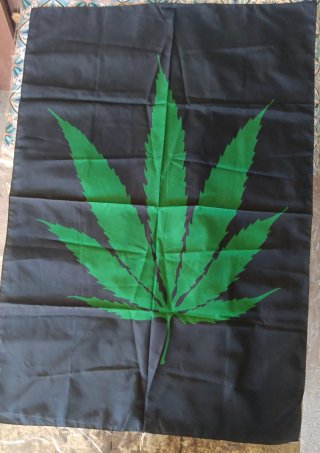 Bandeira folha verde e preta