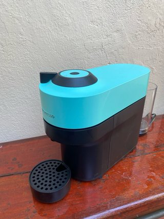 Cafetera Nespresso Vertuo Pop Menta