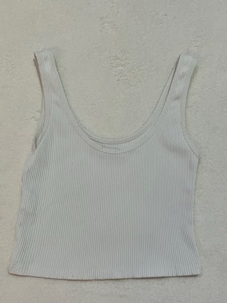 Crop top canalé blanco tirantes Stradivarius XS