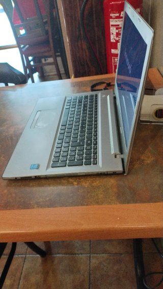 Lenovo Z50-70 Ordenador Portátil