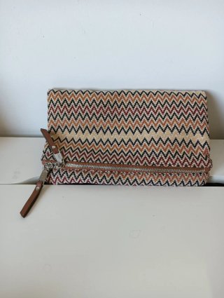 Bolso de mano con estampado zigzag